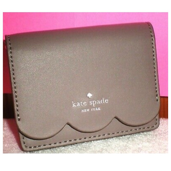 kate spade Handbags - NEW Kate Spade Grey Scallop Card Case Coin Wallet